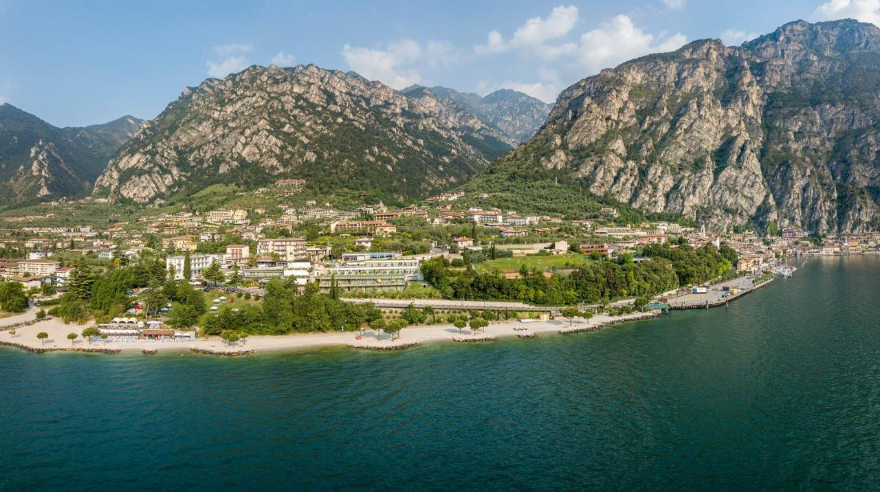 Hotel Garda Bellevue 리몬네술가르다 외부 사진