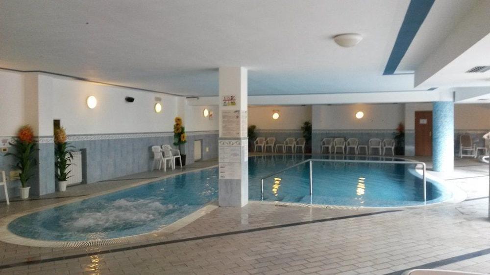 Hotel Garda Bellevue 리몬네술가르다 외부 사진