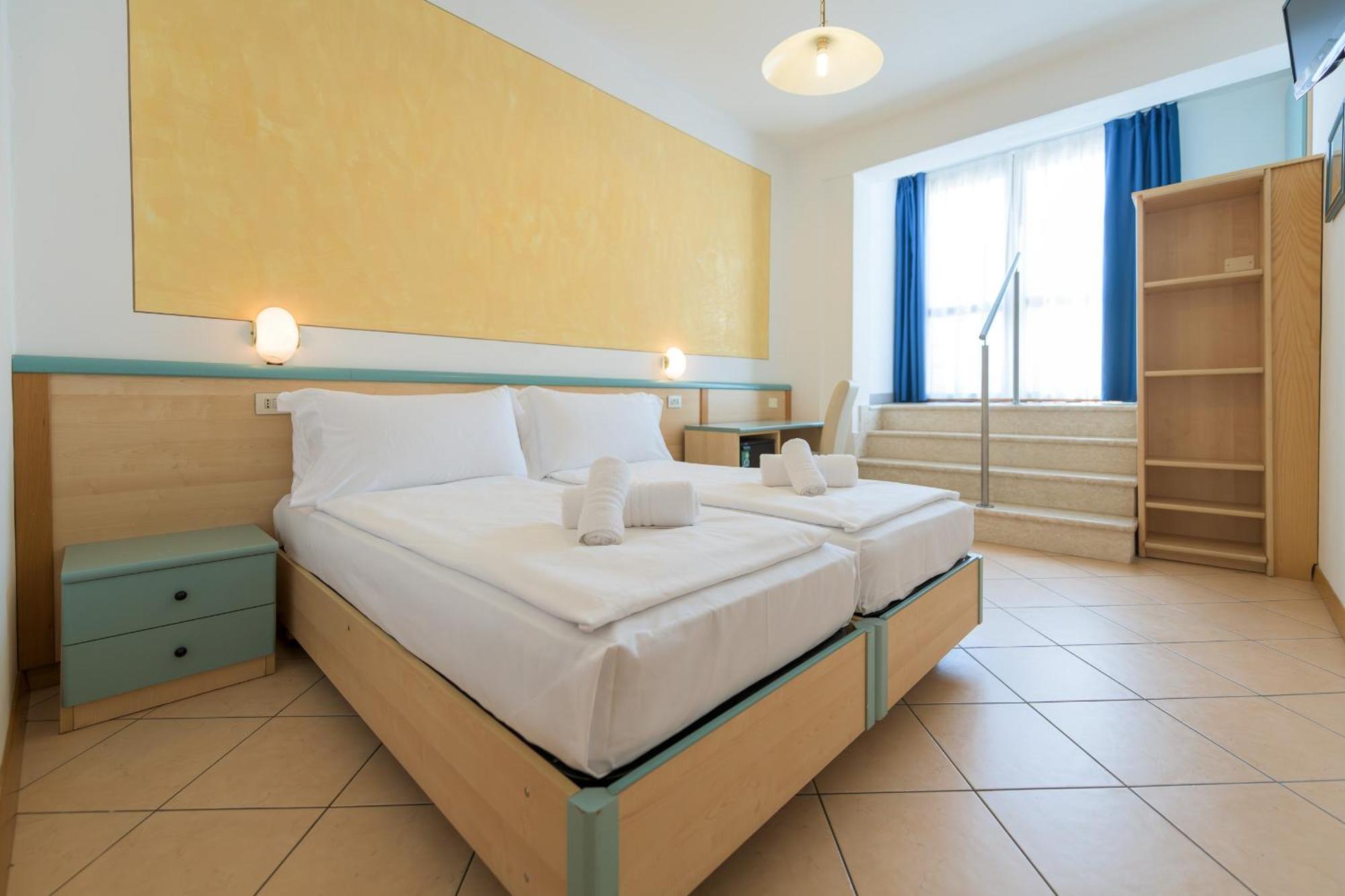 Hotel Garda Bellevue 리몬네술가르다 외부 사진