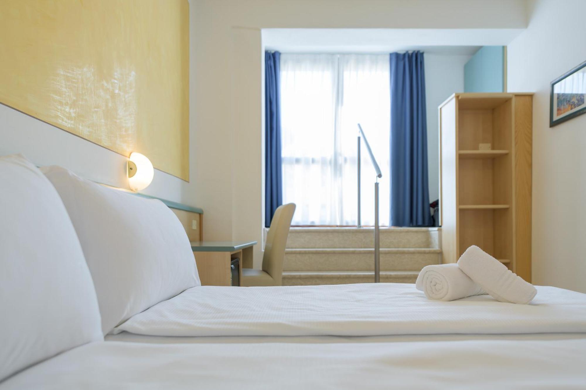 Hotel Garda Bellevue 리몬네술가르다 외부 사진