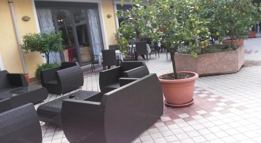 Hotel Garda Bellevue 리몬네술가르다 외부 사진