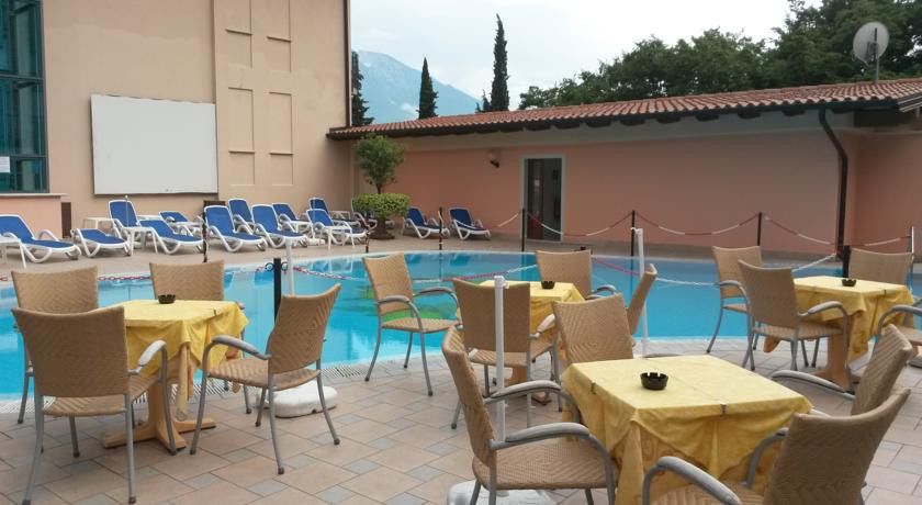Hotel Garda Bellevue 리몬네술가르다 외부 사진